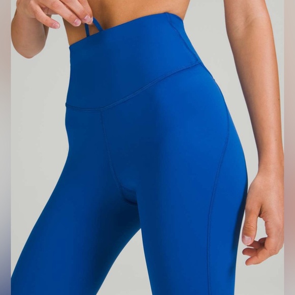 Lululemon Base Pace High-Rise Tight 25” Leggings in Symphony Blue - Picture 3 of 3